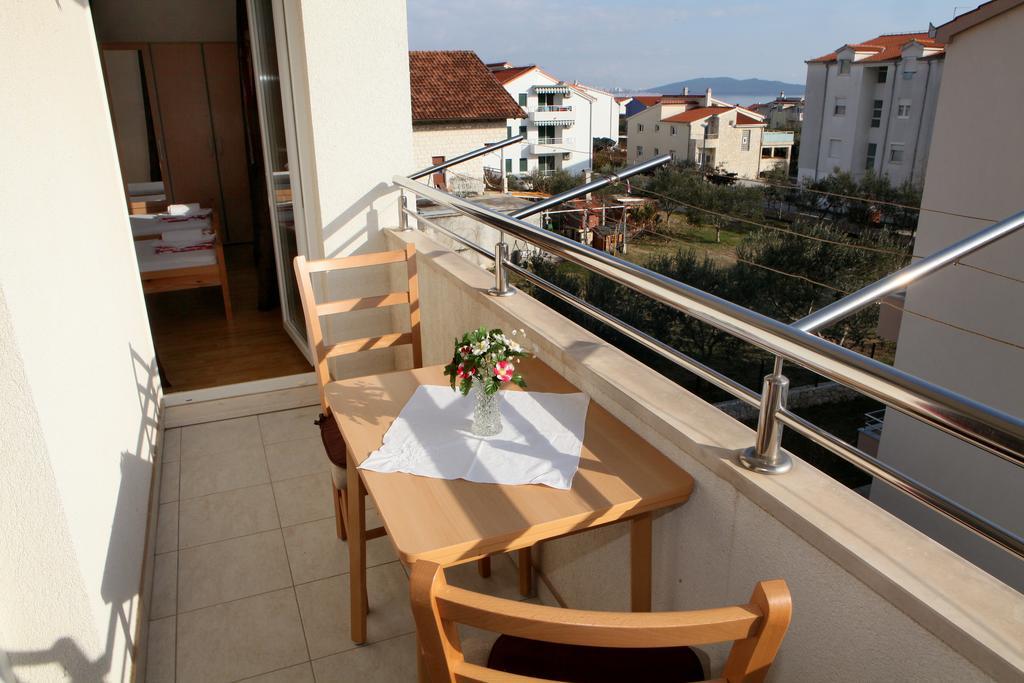 Apartments Villa Karlo Kaštela Exterior foto